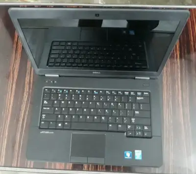 Laptop dell 5440 i5 ram 4 SSD 120 card rời GT 720