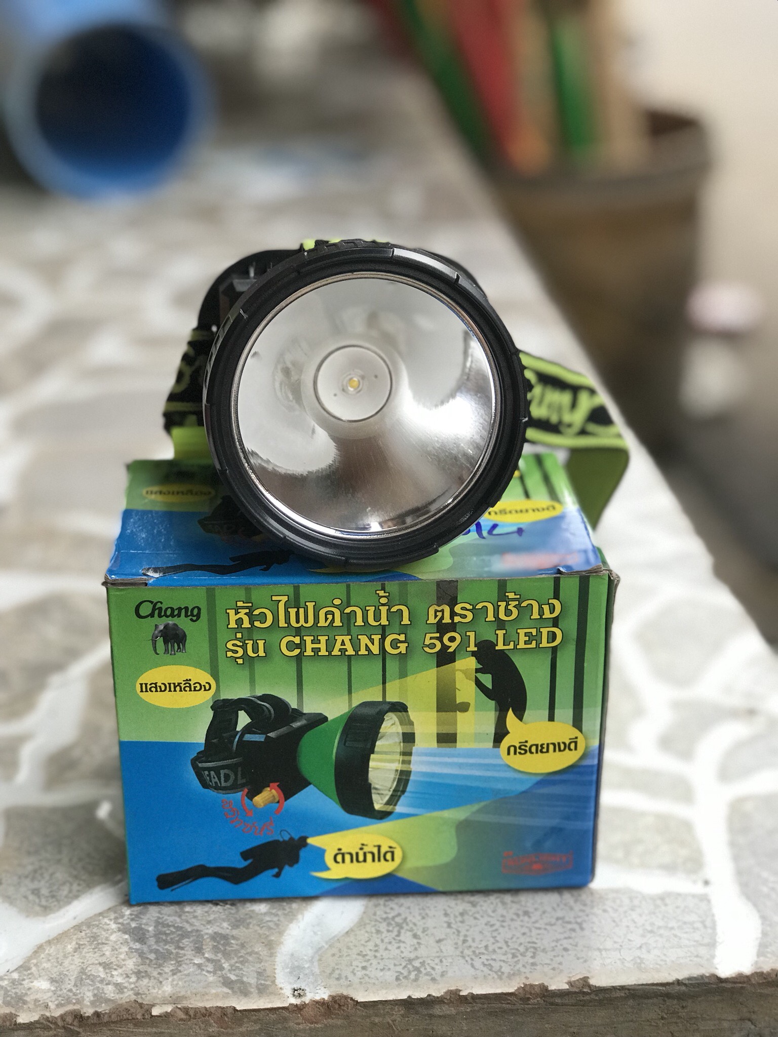 Đèn soi đội đầu đèn thái ánh sáng vàng