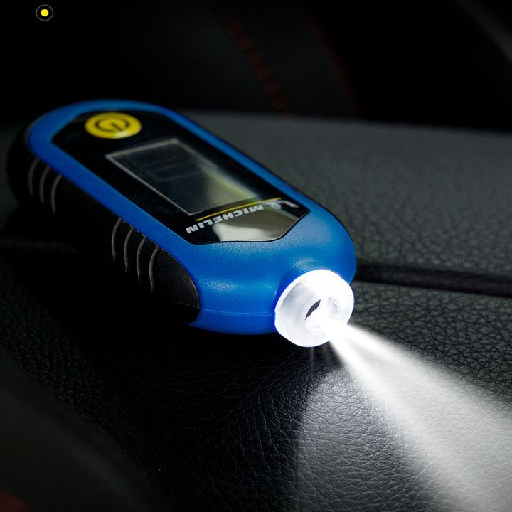 Dụng cụ đo áp suất lốp điện tử Michelin M2210