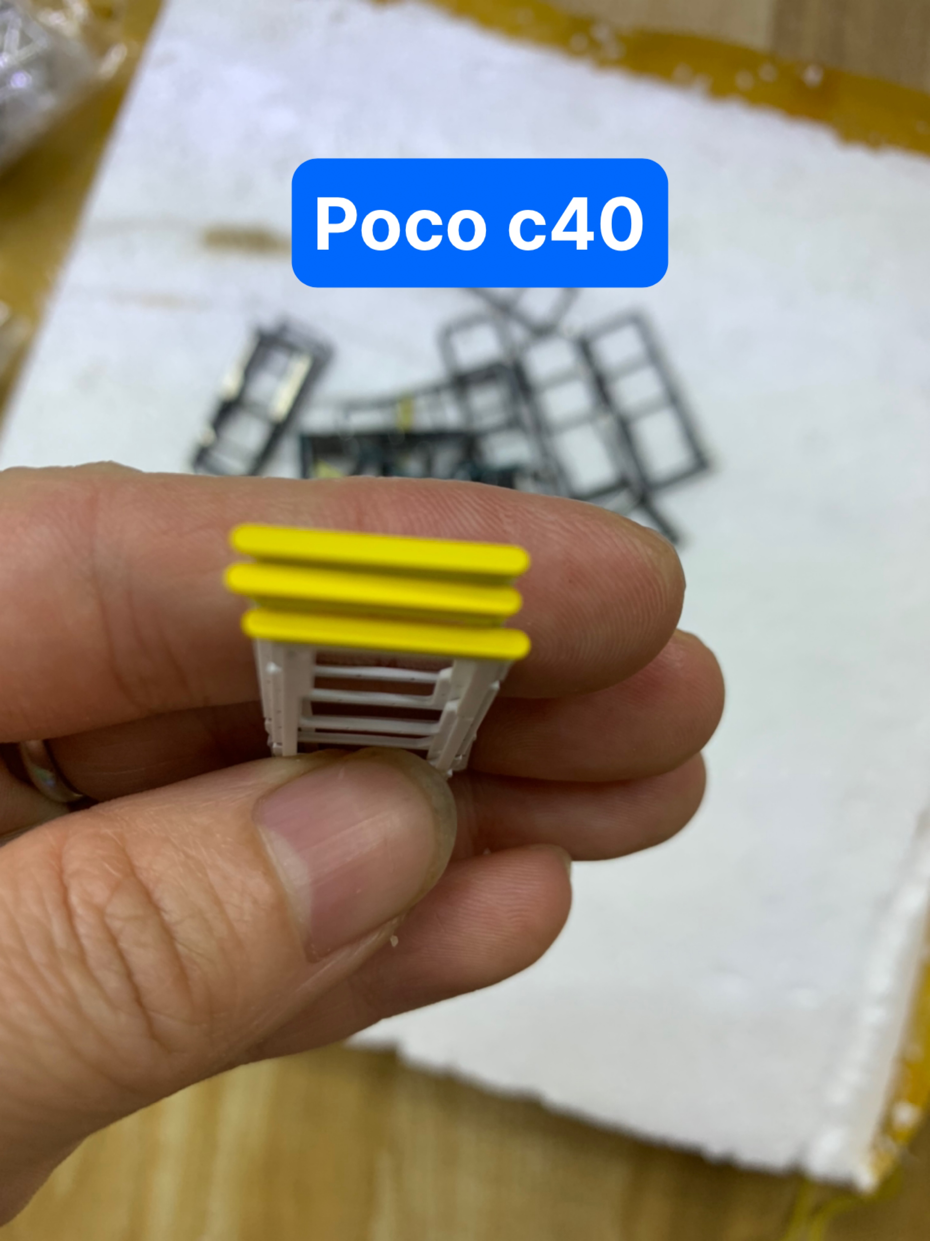 khay sim  điện thoại xiaomi poco c40