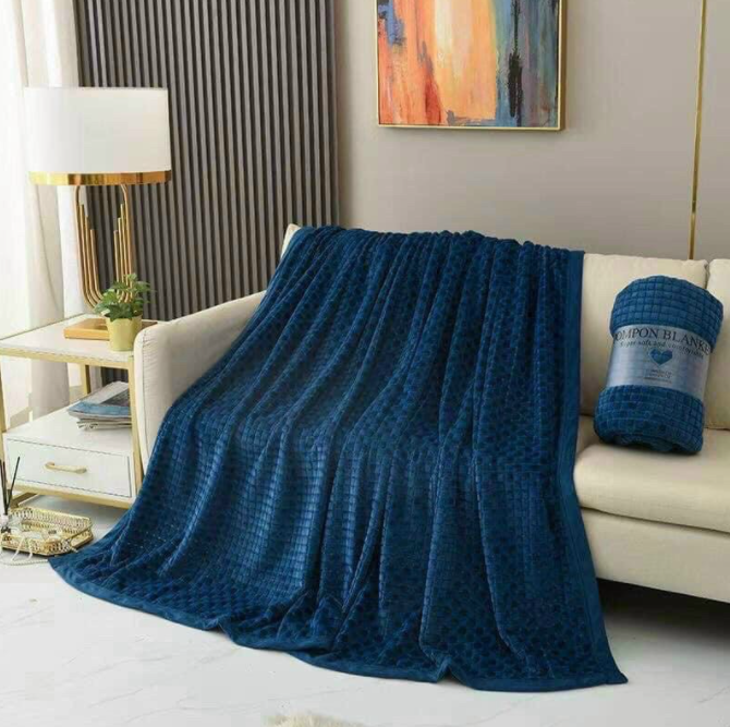 Chăn Lông tuyết Pompon Blanket Mẫu Mới Siêu Mềm Mịn, Chăn lông tuyết, Chăn hè thu HÀNG SIÊU ĐẸP