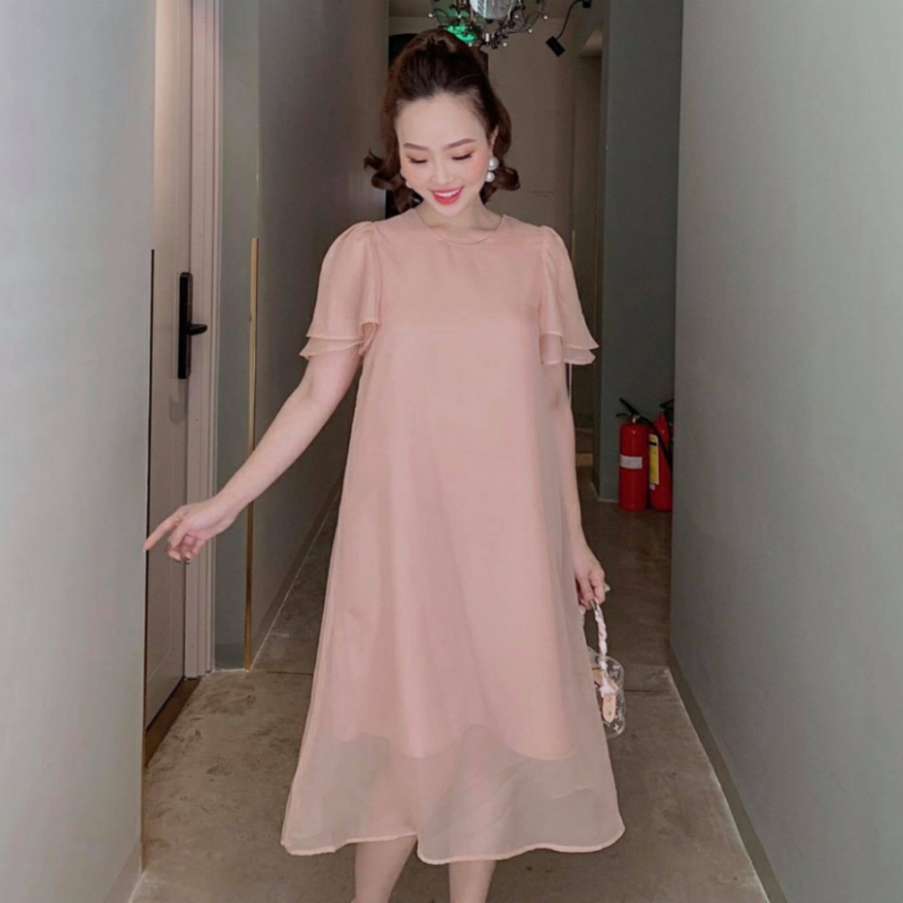 Đầm bầu tay cánh tiên