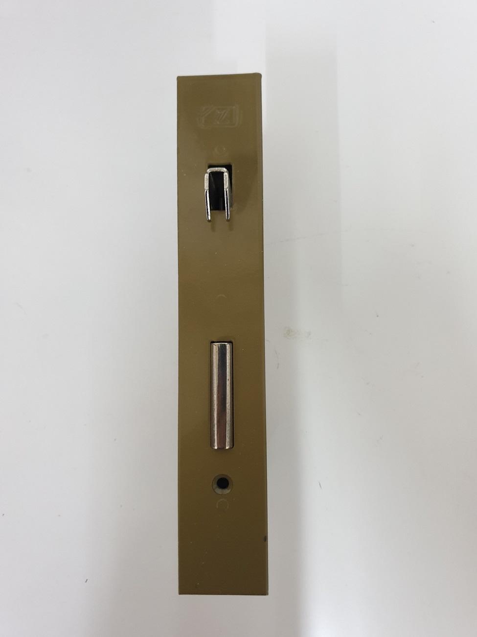 KHOÁ CỬA SẮT KÉO TOP