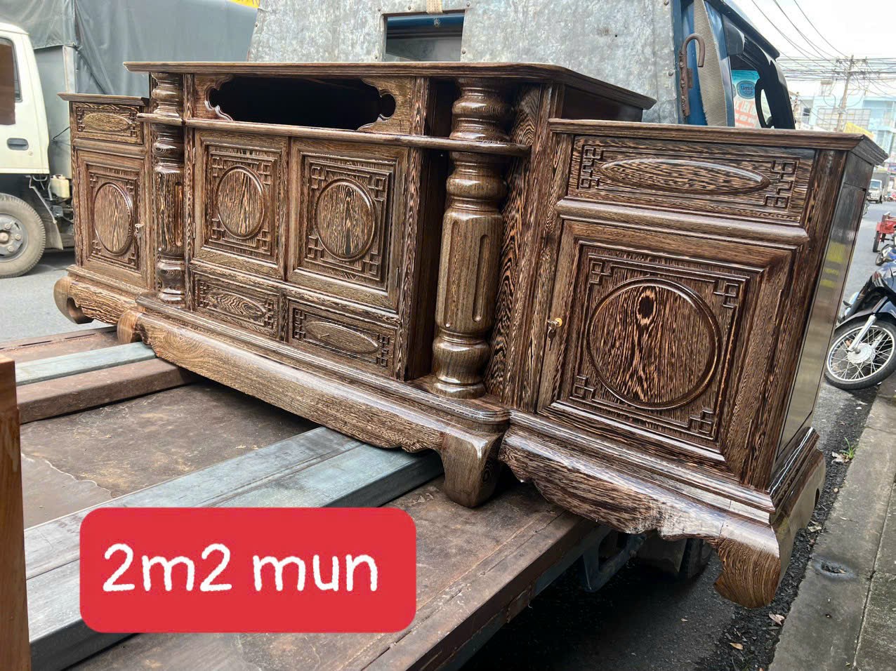 Kệ tivi gỗ mun ngang 2m2 (FREESHIP 80km )