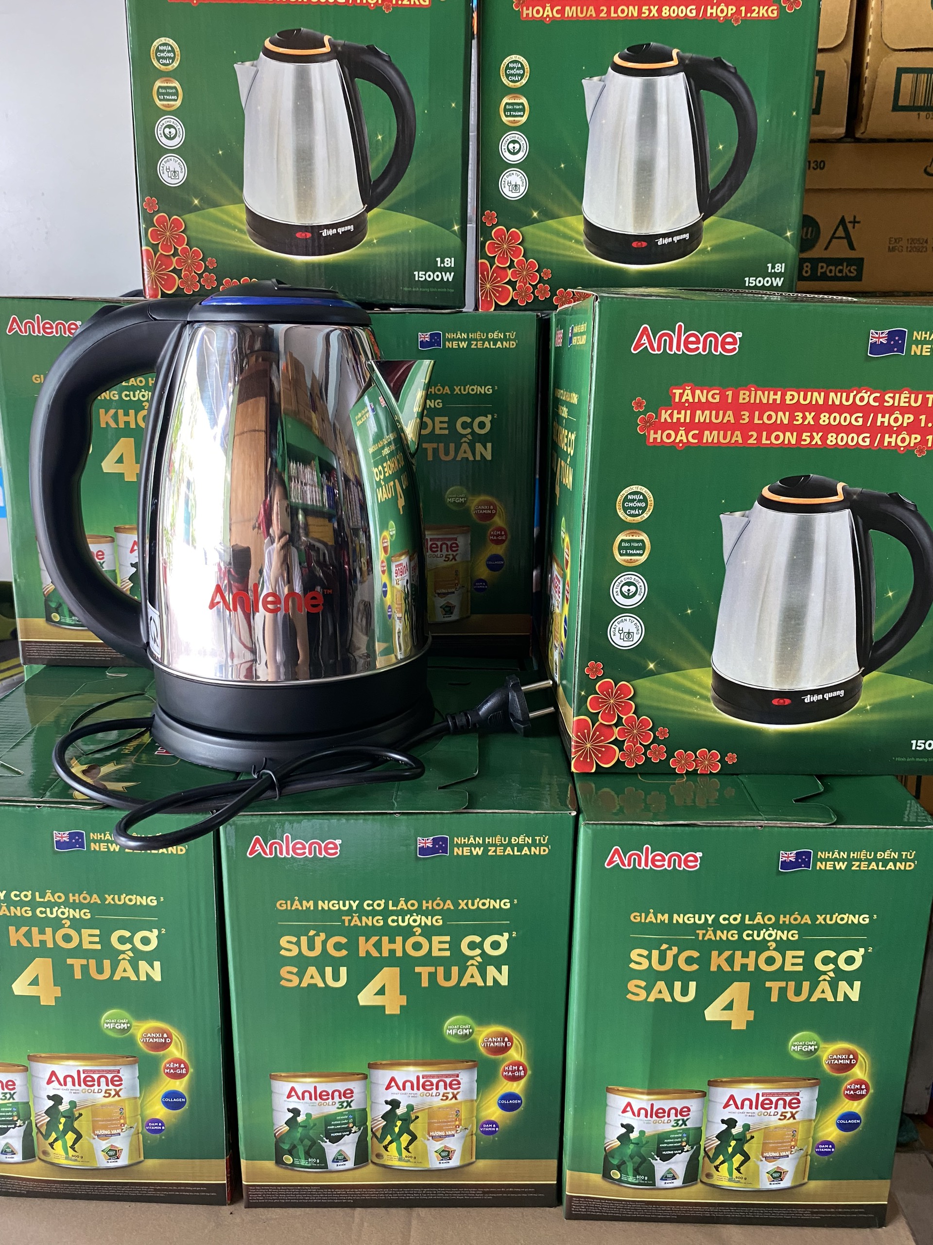Ấm đun siêu tốc Điện Quang 1.8l quà từ Anlene
