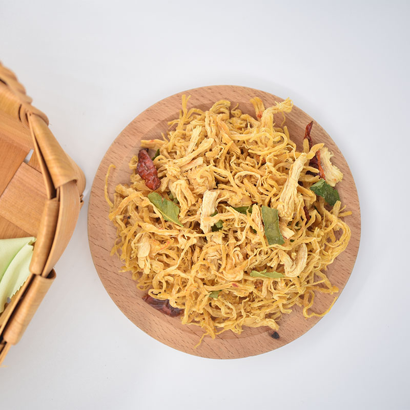 KHÔ GÀ LÁ CHANH C&B HỘP 150G