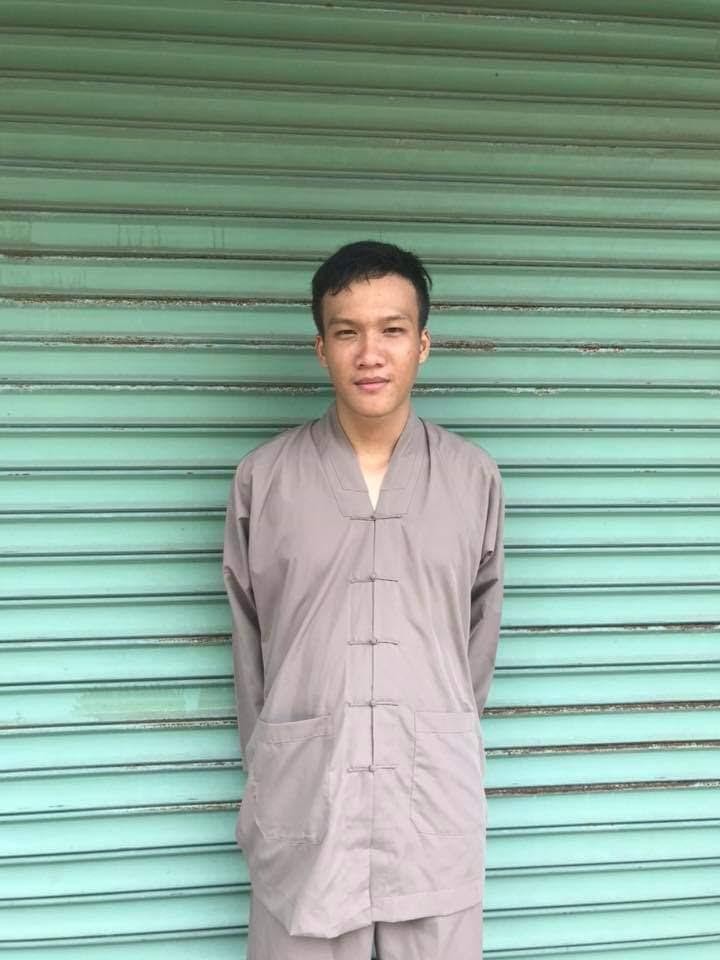 Đồ lam, đồ phật tử đi chùa mẫu La hán Nam
