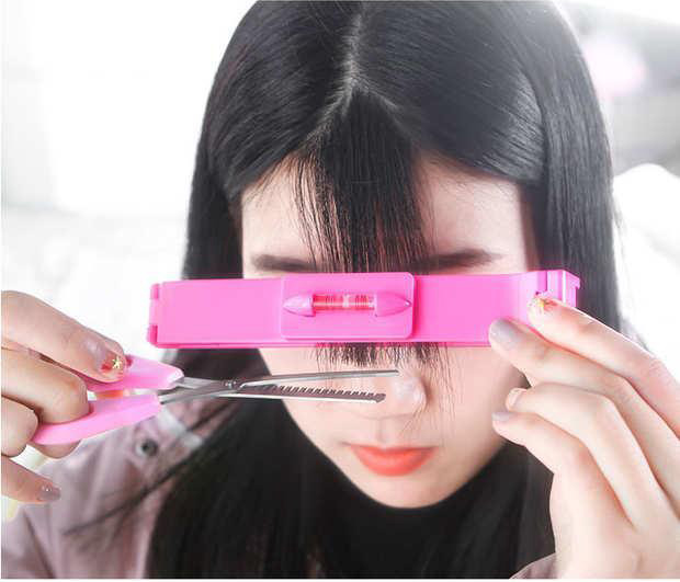 Combo hair trimmer + convenient hairpin