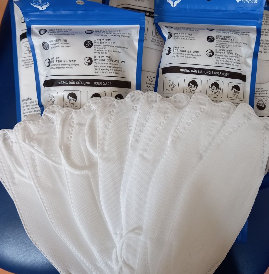 KHẨU TRANG KF94 ( CABON 2 BỊCH 20 CÁI )  MÀU TRẮNG