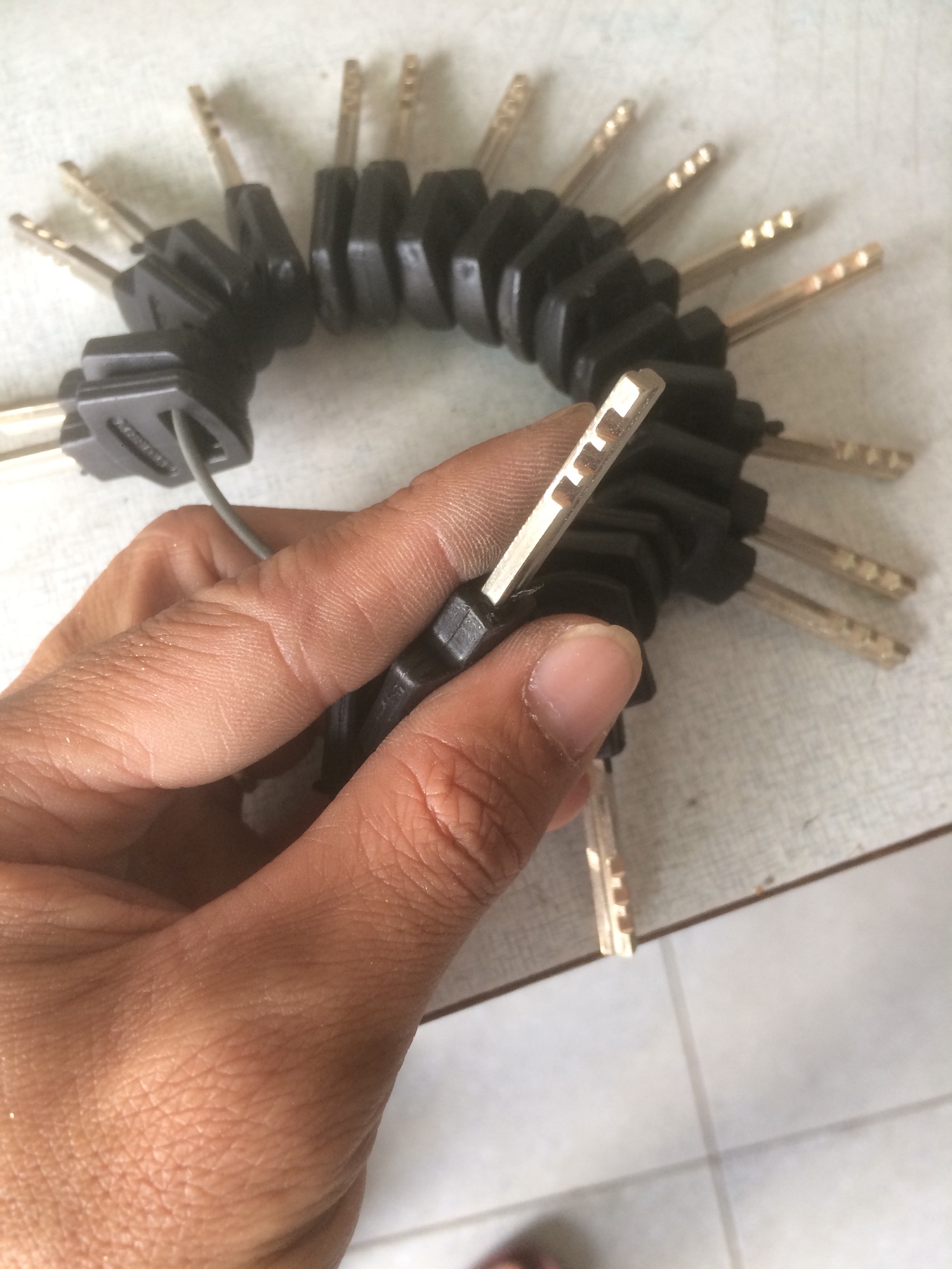 Combo ổ khoá SOLEX gồm 30 chìa khoá phụ