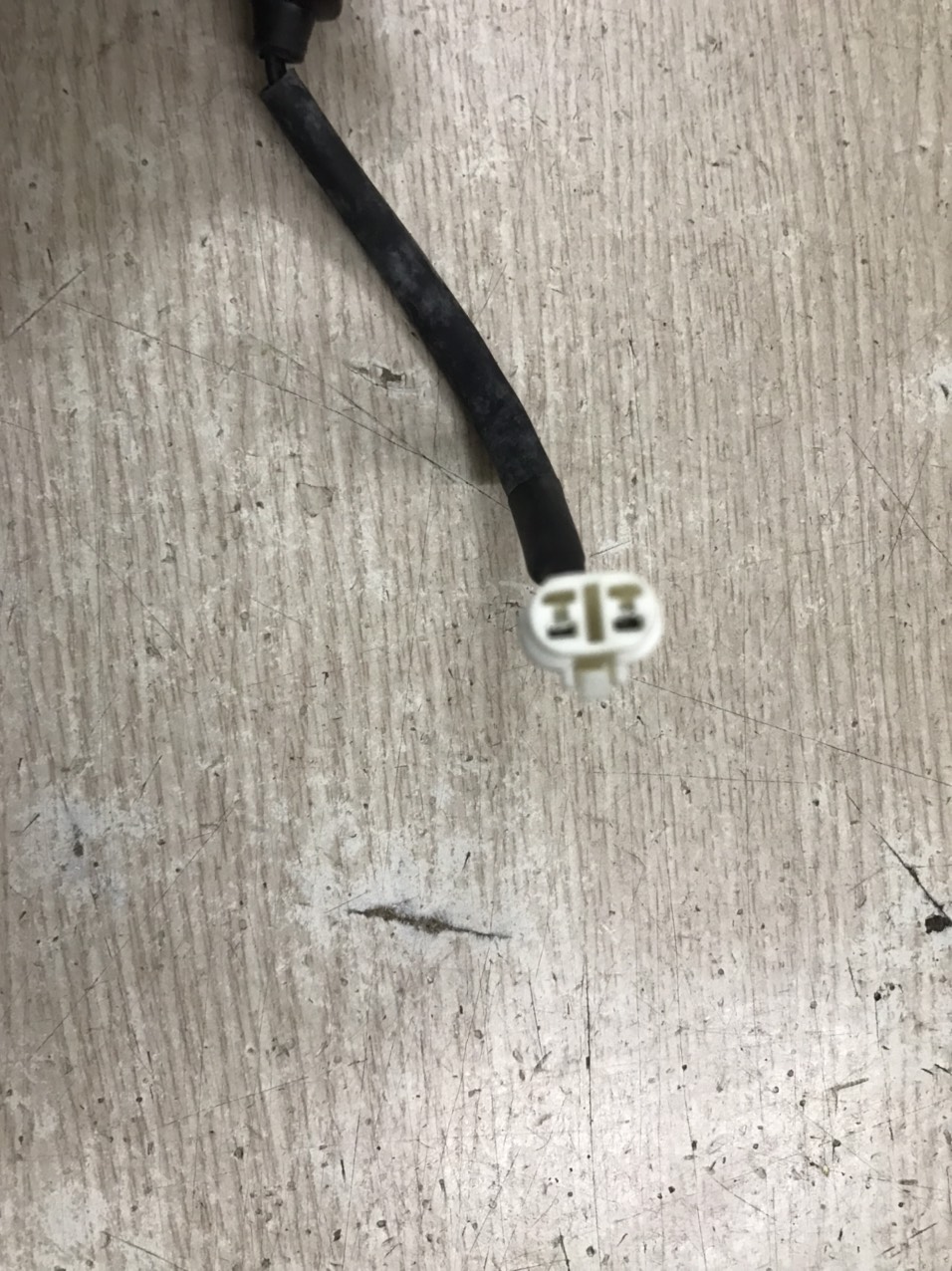 Công tắc báo đèn lùi xe Sym