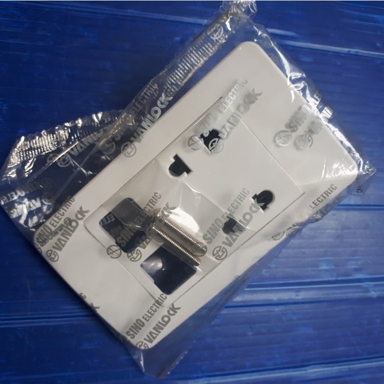 Mặt 2 ổ + 1 hoặc 2 lỗ s18a sino - vanlock