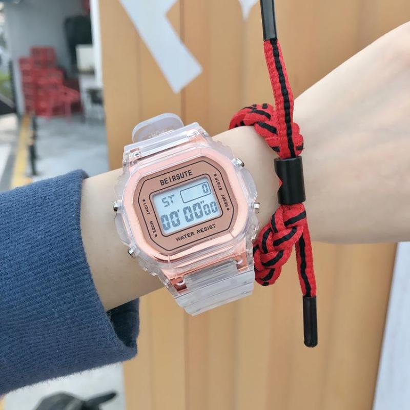 Nơi bán Đồng Hồ Thể Thao Nữ BERISUTE Lấp Lánh HOT TREND 36mmx32mm + Tặng Vòng tay.