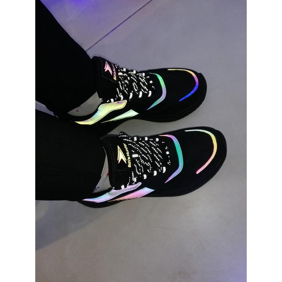 Giày Sneaker Nam Bitis Hunter Core DSMH01203DEN - Midnight Black Inverted