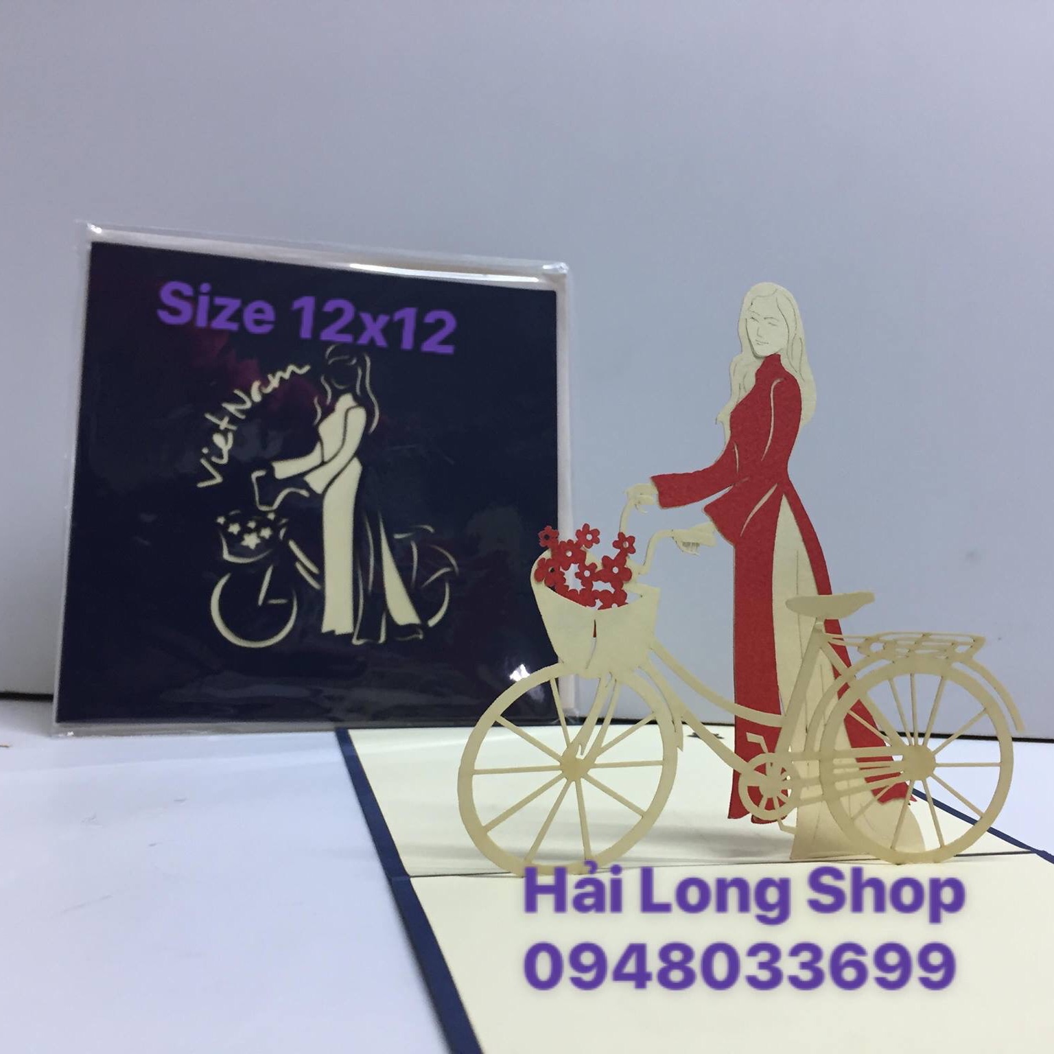 Cô gái dắt xe 2 - girl - thiệp 3d