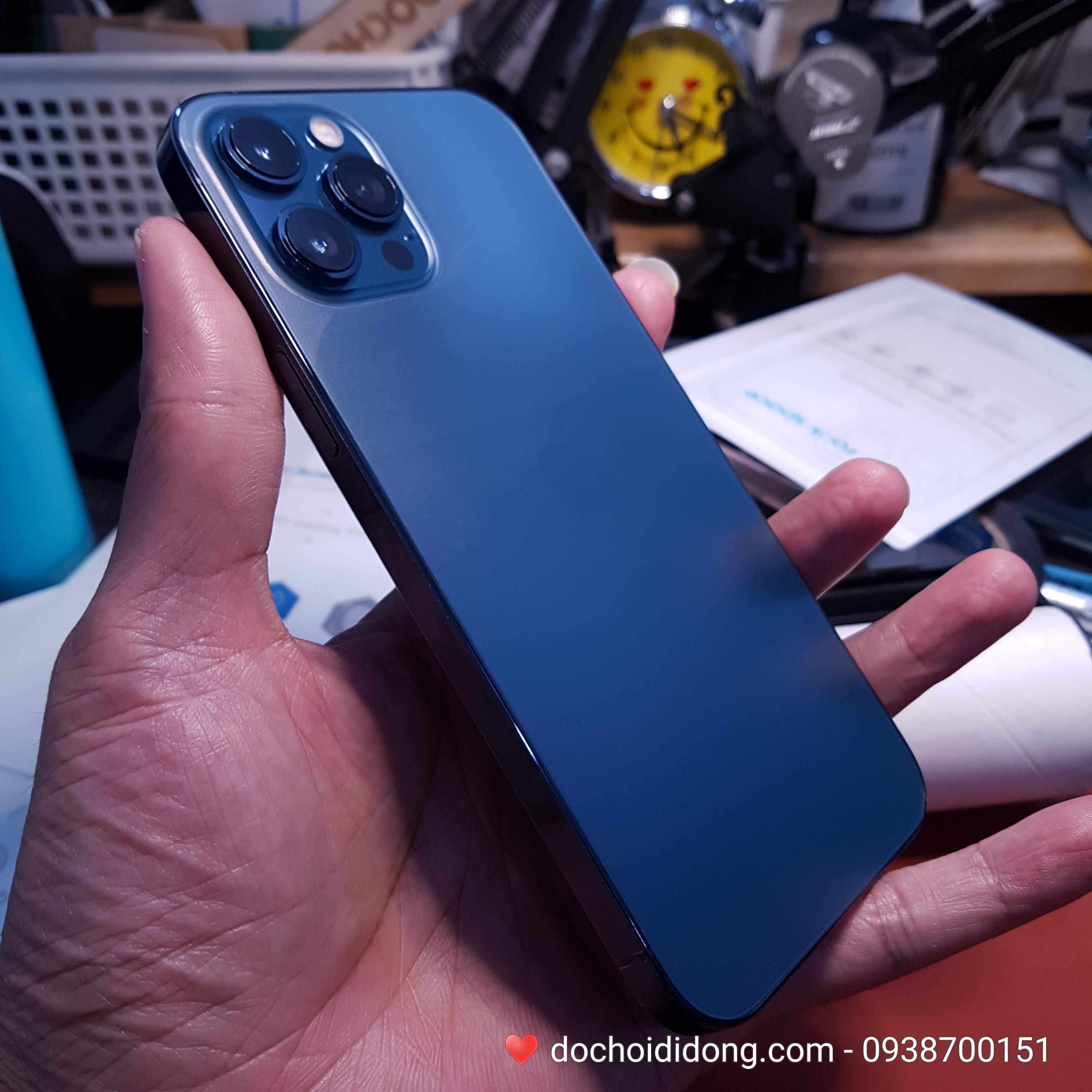 [HCM]Miếng dán PPF IPhone 12 Pro Max trong nhám đổi màu