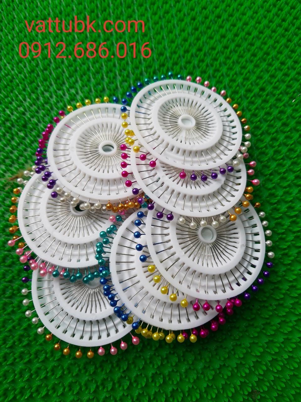 đinh ghim mẫu vật