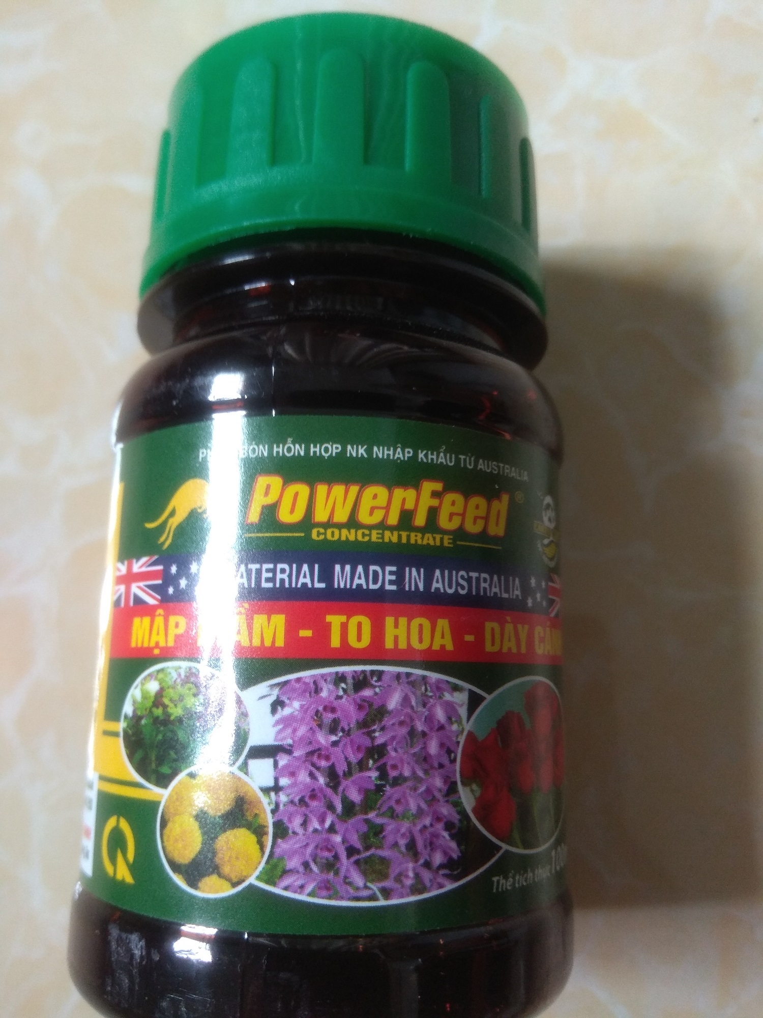 [HCM]Phân Cá PowerFeed Siêu Đẻ Nhánh KHÔNG HÔI - chai 100ml