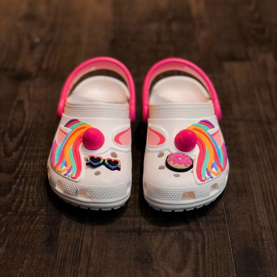 SỤC TRẺ EM CROCS-HÌNH UNICORN SỪNG