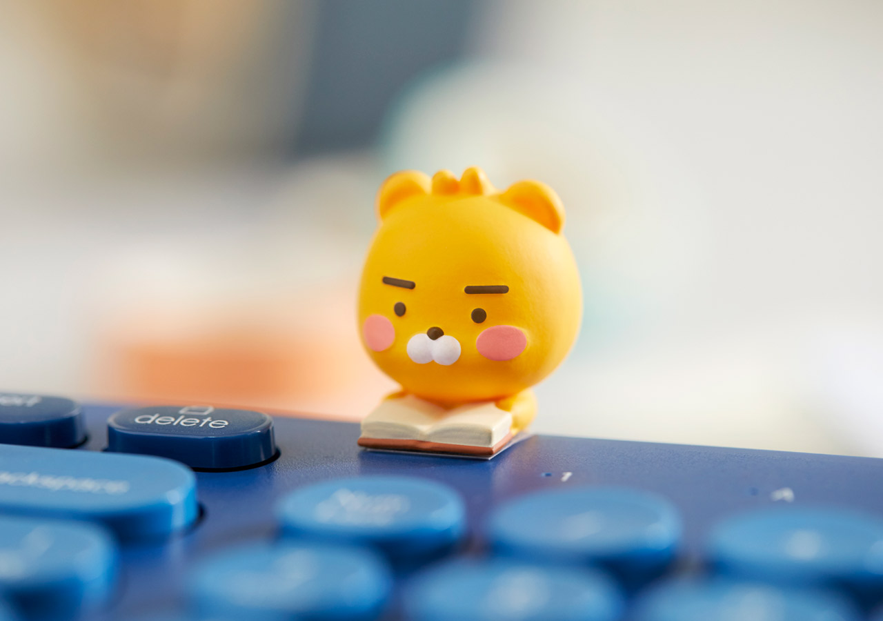 Bàn Phím Không Dây Ryan Kakao Friends