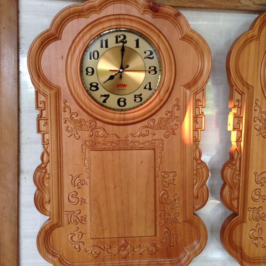 Đồng hồ treo tường bằng gỗ