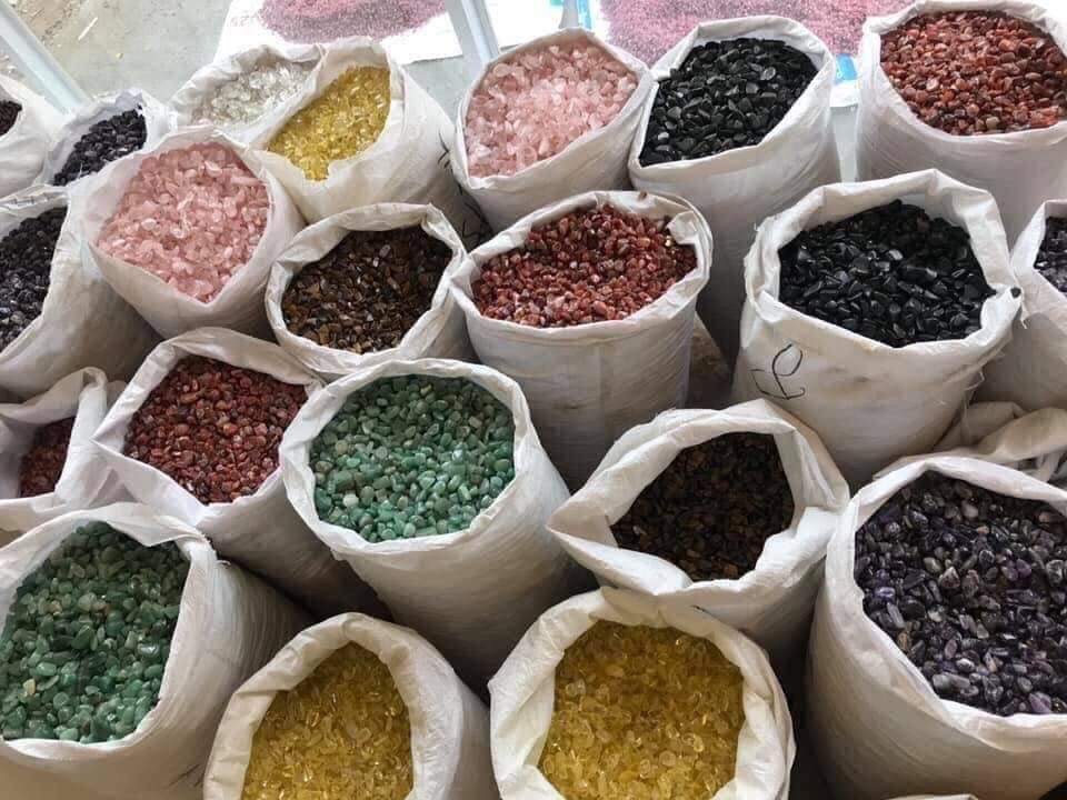 1 kg đá thạch anh vụn các màu