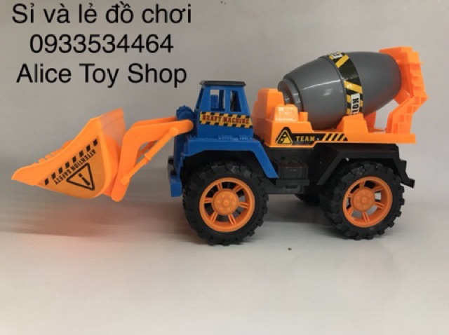 Xe công trình có xúc và trộn bê tông