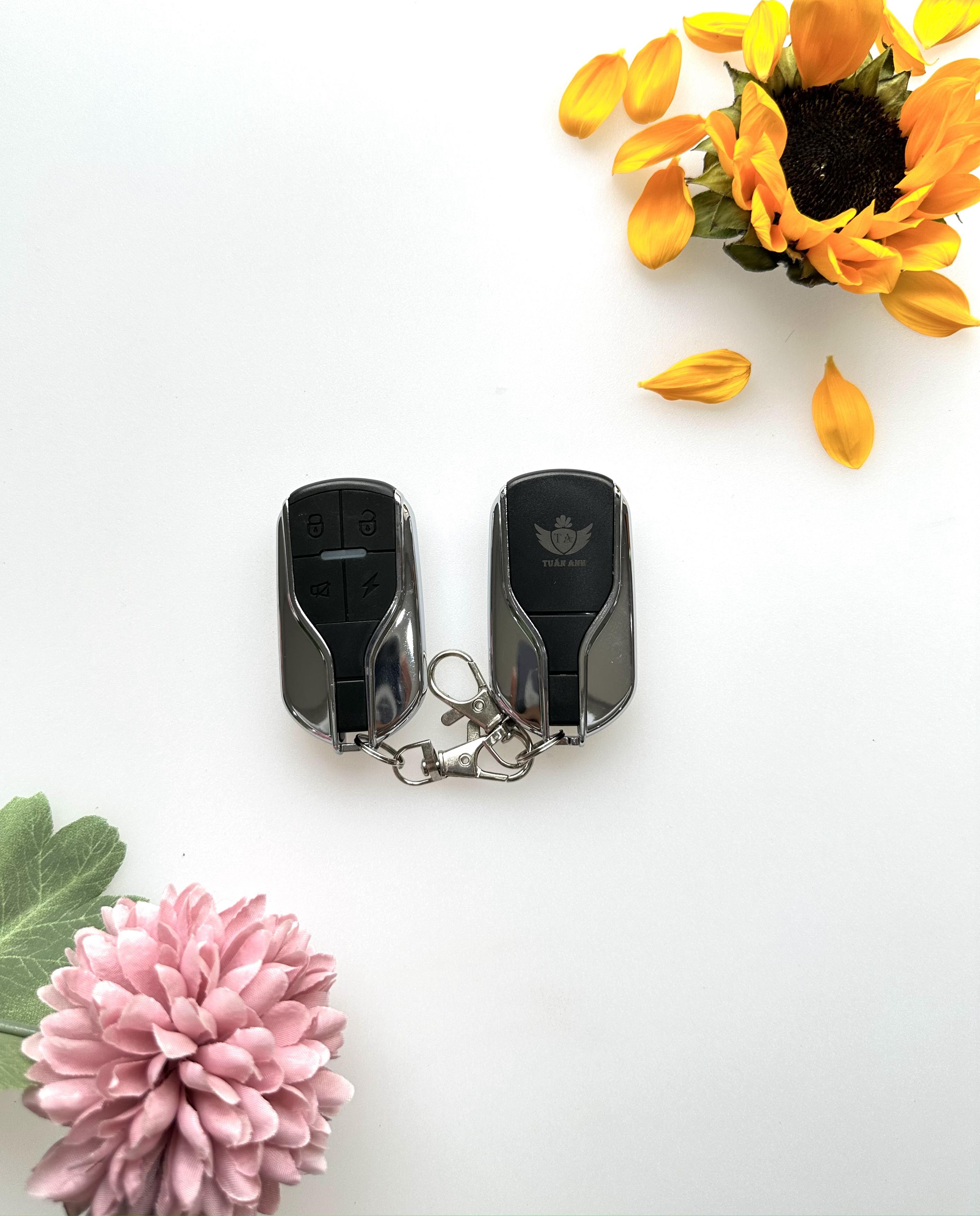 Khóa chống trộm xe máy 4 nút 2 remote giống nhau BM-338