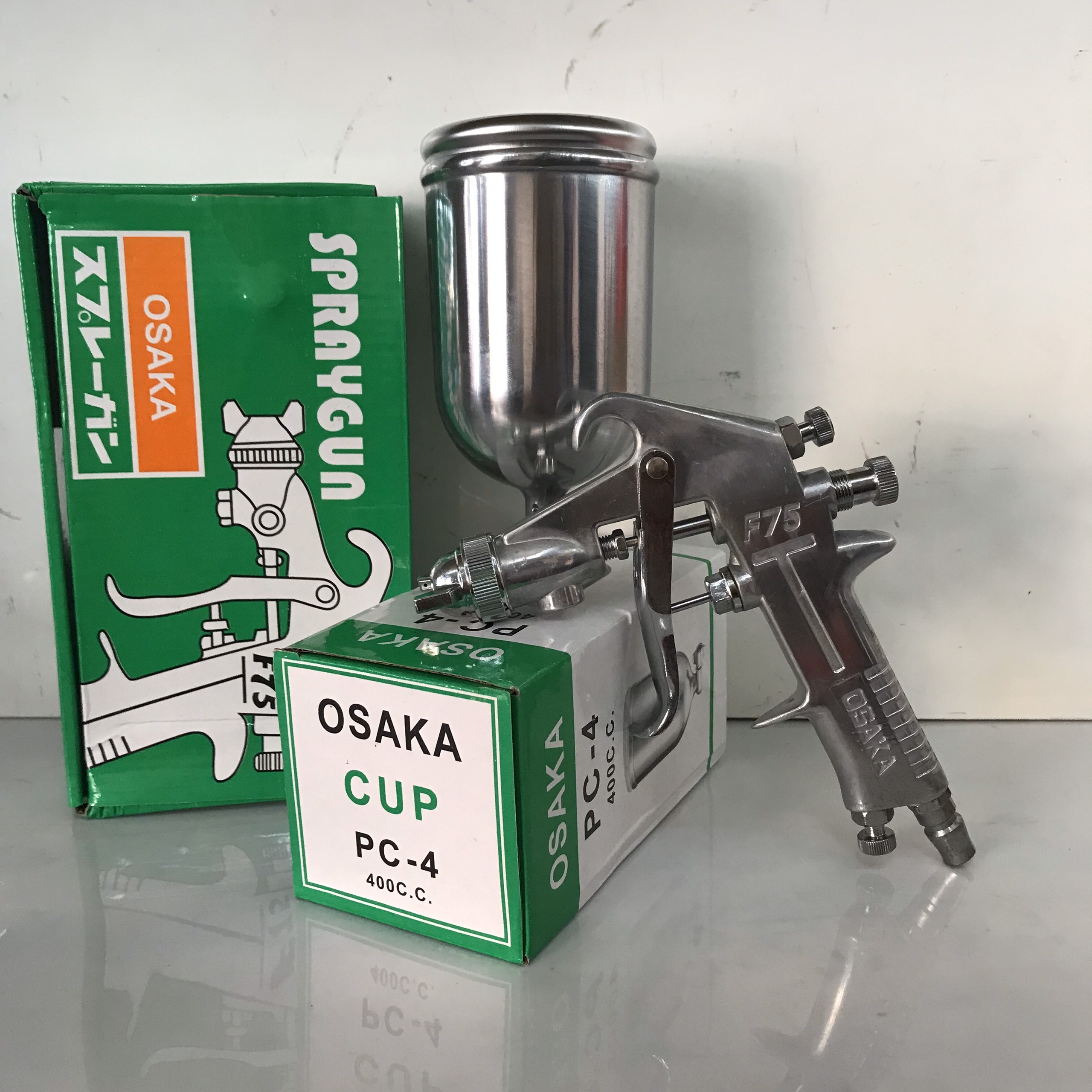 Dụng Cụ Phun Sơn F75 400cc Osaka