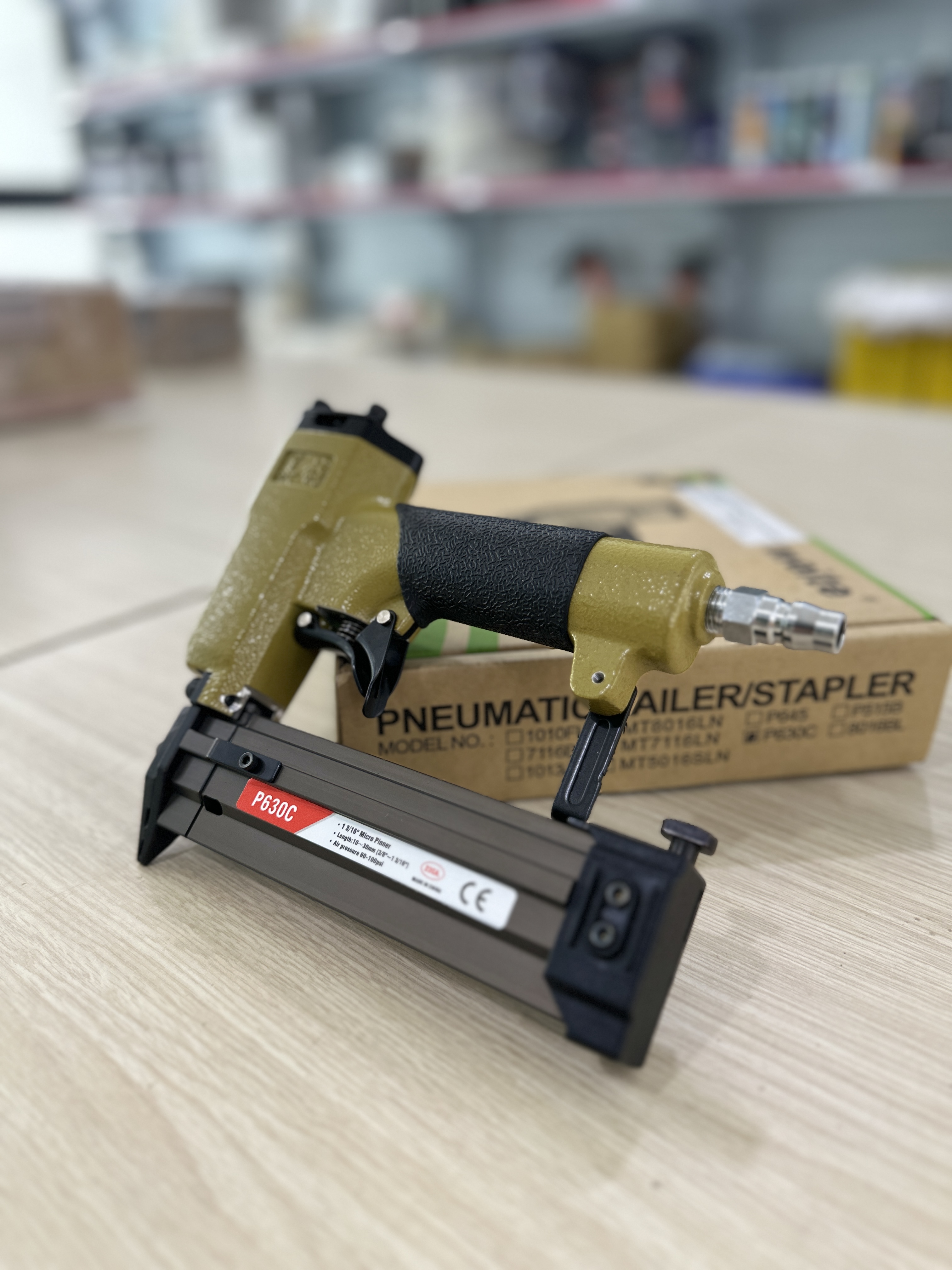 Súng bắn đinh chỉ (đinh đồng) Meite P630C