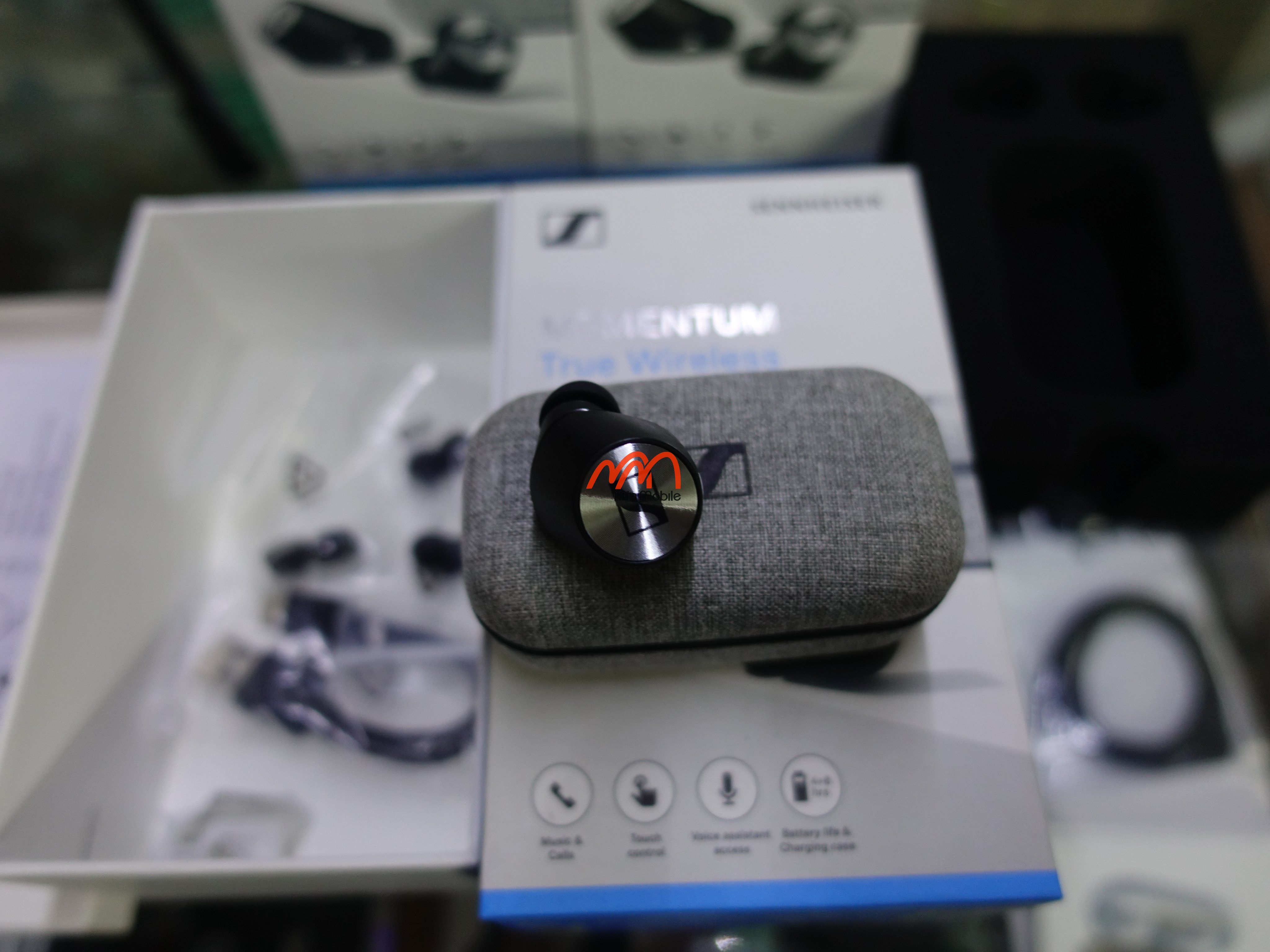 Tai nghe Sennheiser Momentum True Wireless