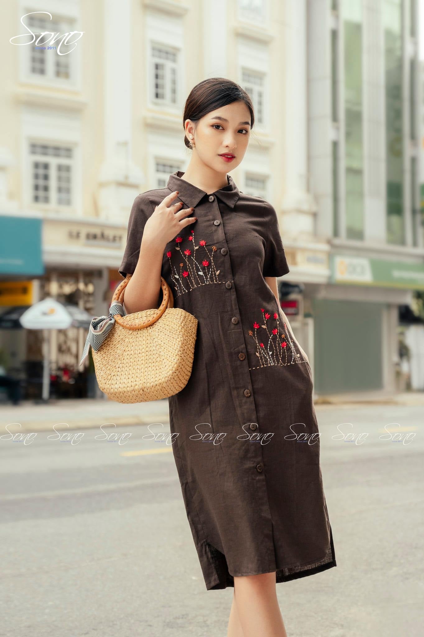 Đầm linen sơ mi thêu