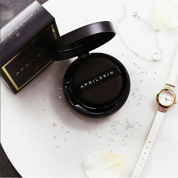 Phấn nước April Skin Magic Snow Cushion SPF 50++ PA+++