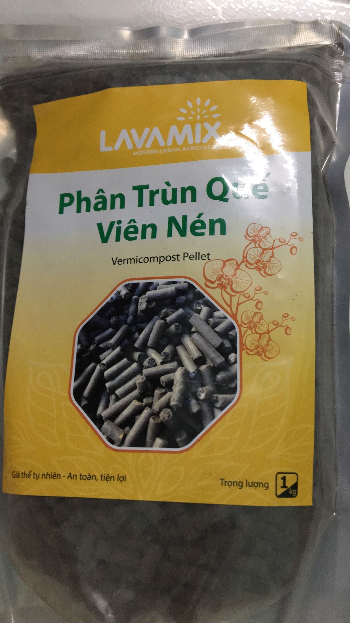 pHÂN TRÙN QUẾ VIÊN NÉN LAVAMIX GÓI 1KG