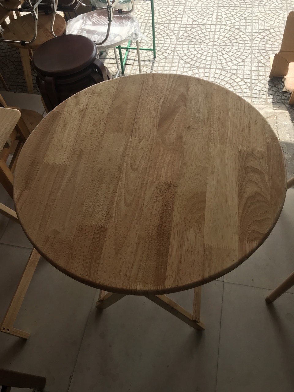 bàn tròn xếp gọn 60x60 cao 75cm