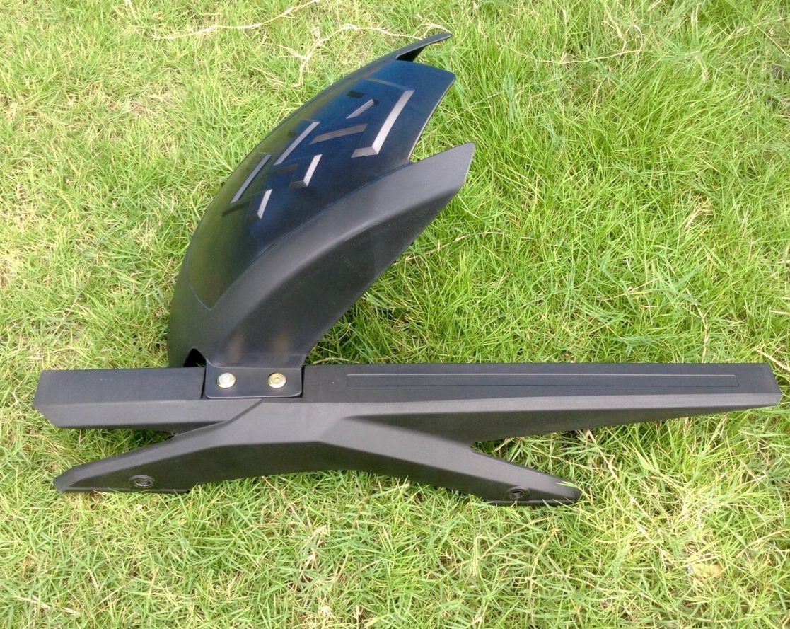 Dè Chắn Bùn Sau WINNER X V2-V3 Đen & Carbon