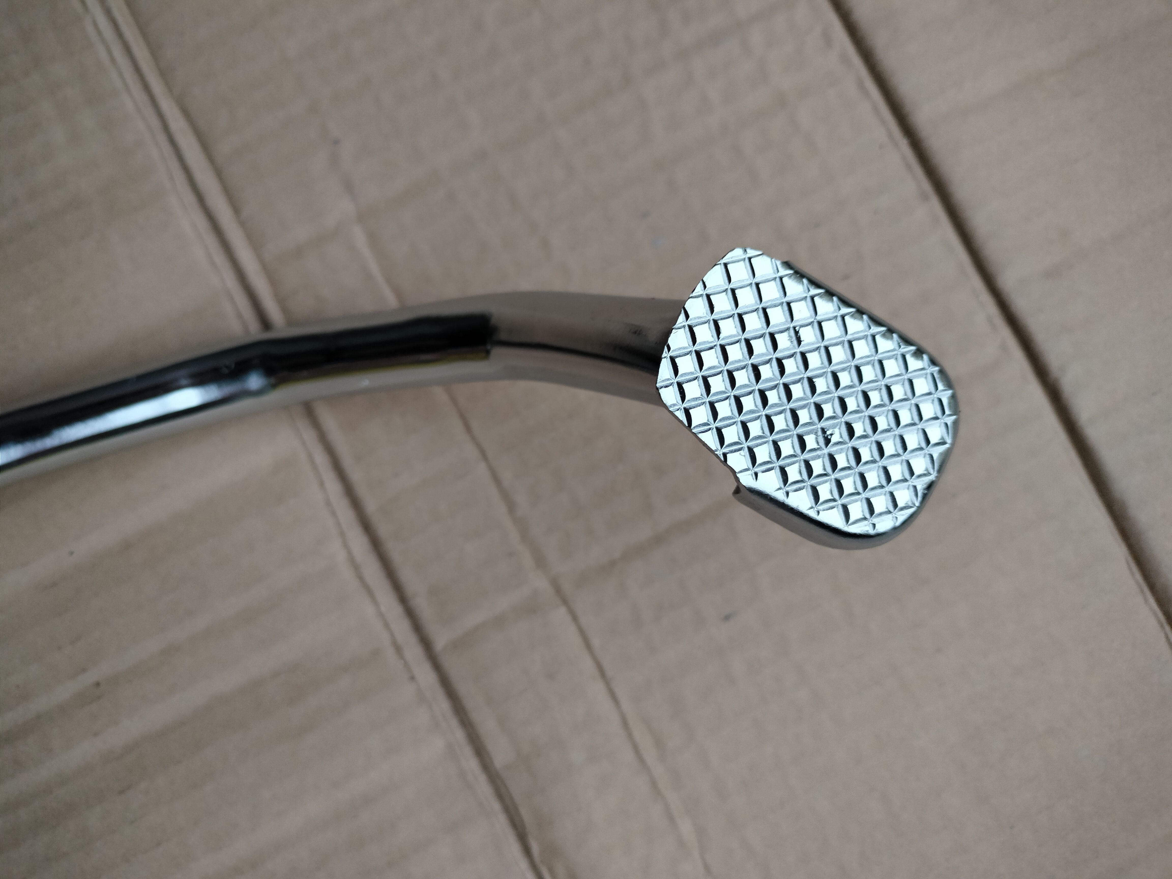 chân phanh xe honda cup custom