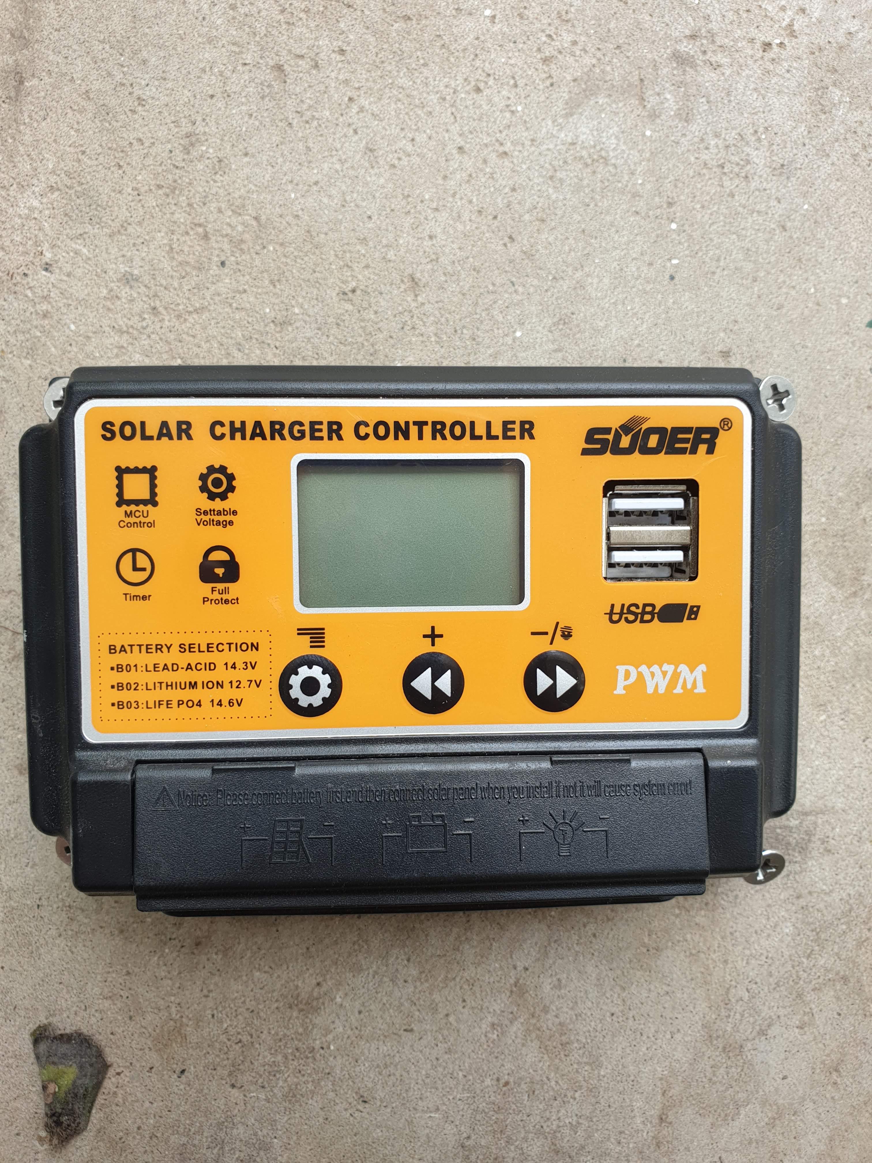 Sạc năng lượng mặt trời suoer pwm 30a