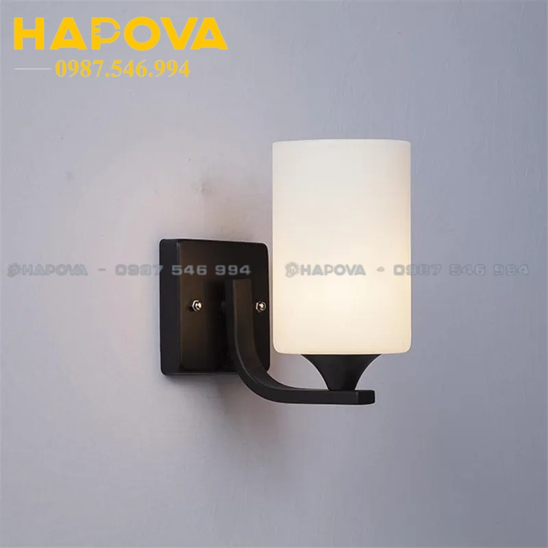Đèn gắn tường HAPOVA TAKA 8006 màu Đen