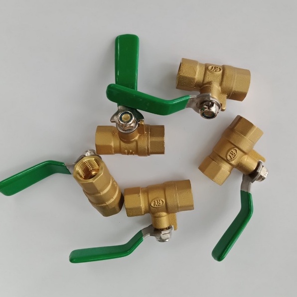Van khóa đồng thau 1/4inch (loại ren trong 13mm)