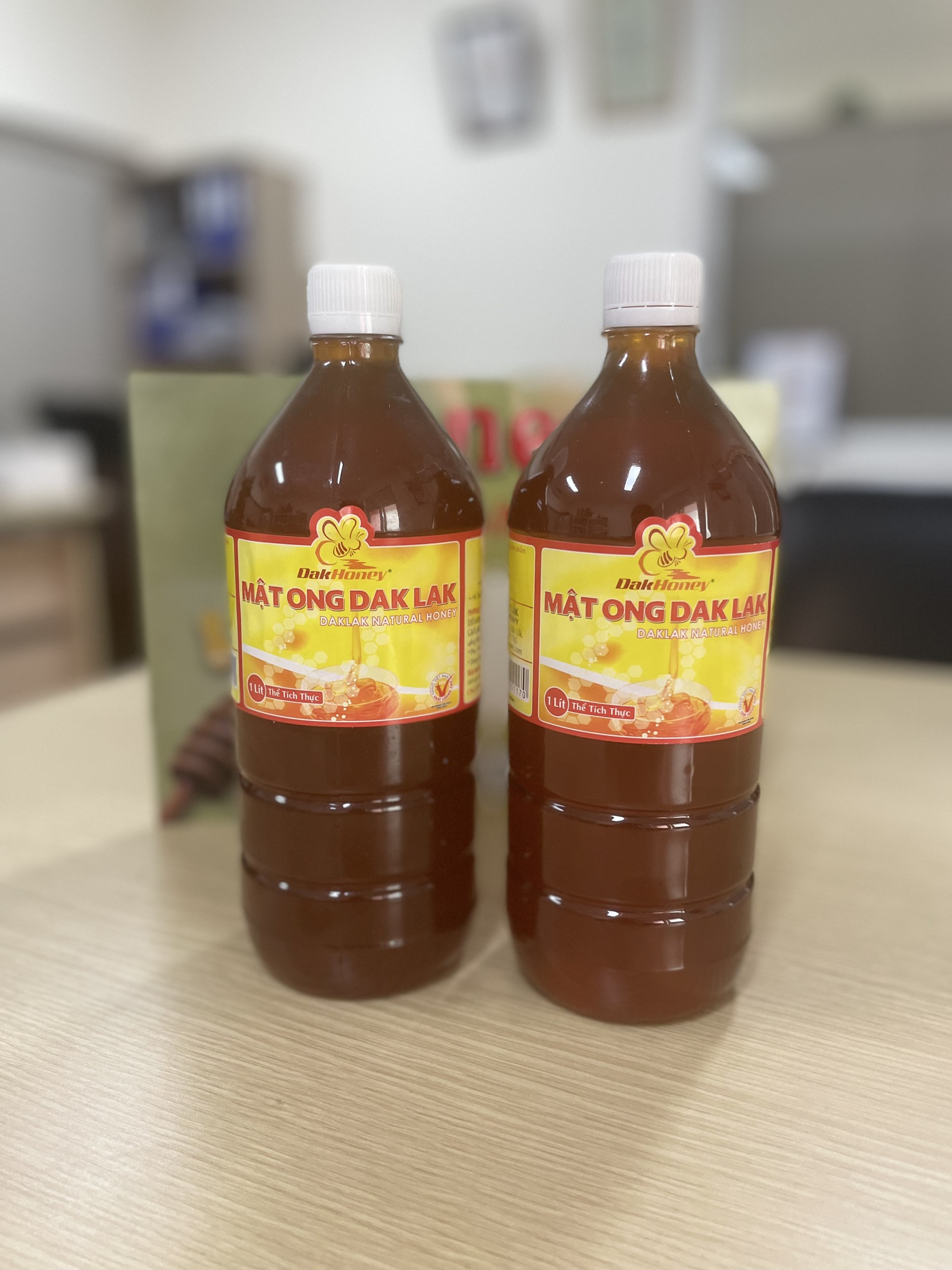 COMBO 2 CHAI x MẬT ONG DAKLAK - DAKHONEY 1 LÍT