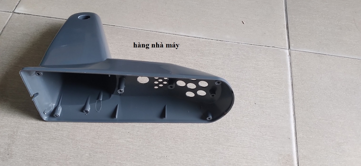 thân quạt treo tường hàng nhà máy