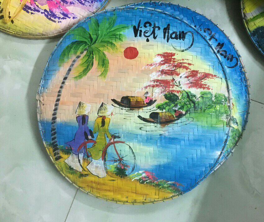 Tranh vẽ trên mẹt tre