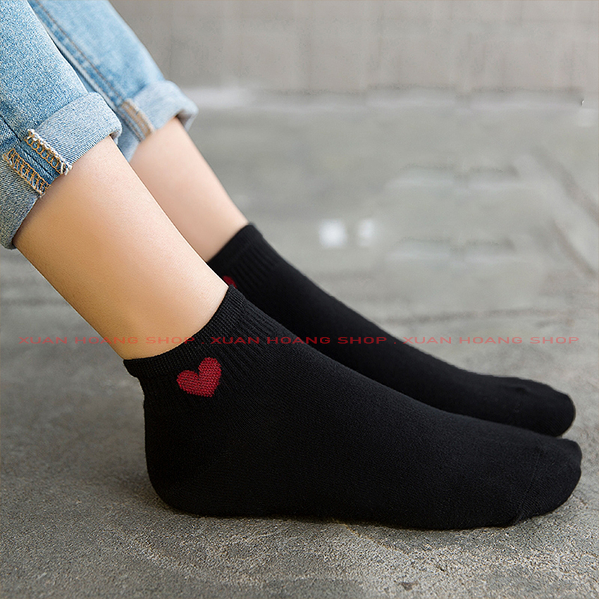 Vớ Nữ Cổ Ngắn Cute Đẹp Tất Màu Đen, Trắng Họa Tiết Trái Tim Đỏ