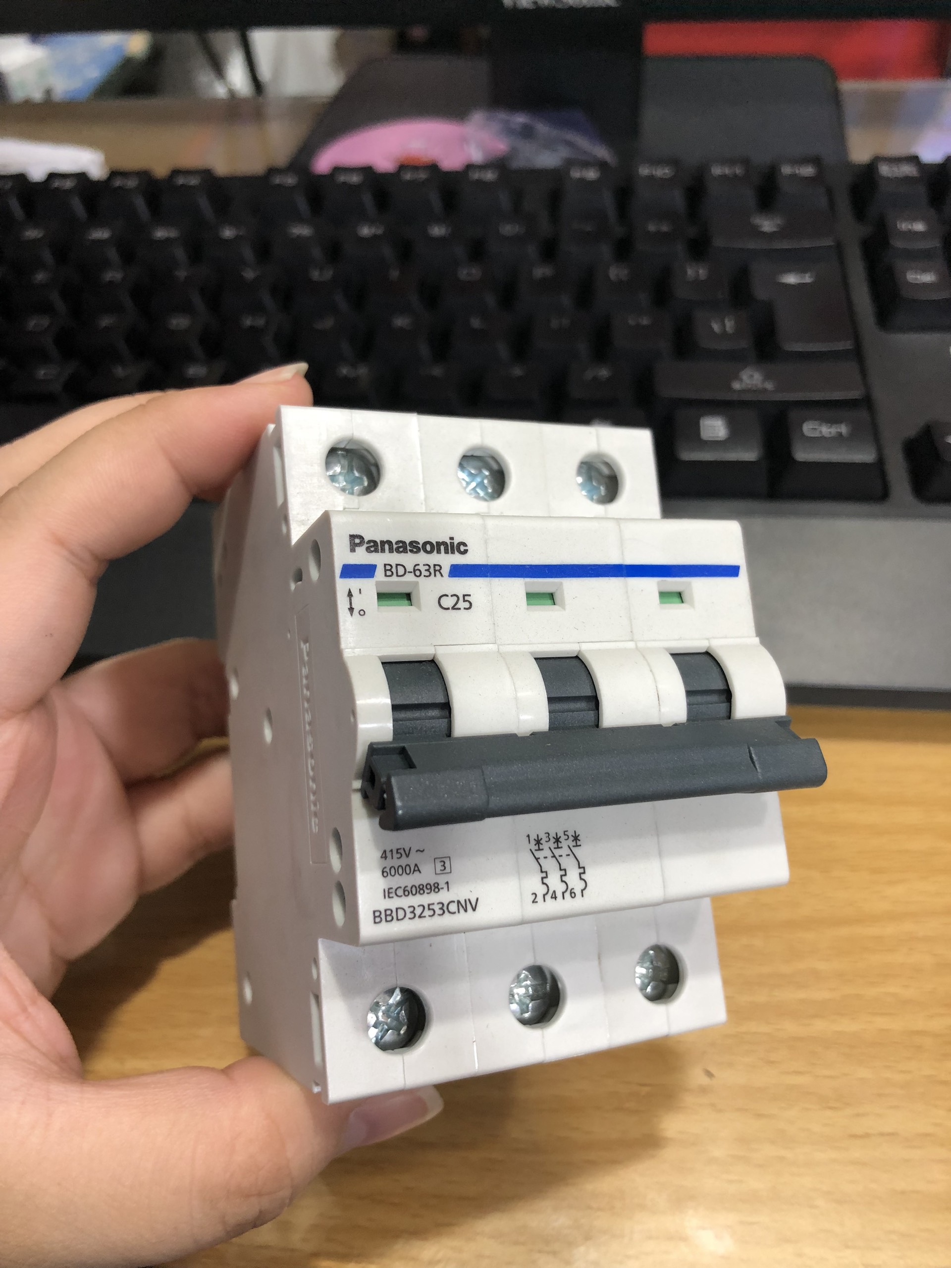 Cầu dao tự động (Aptomat) Panasonic 3 pha DIN BD Breaker DIN Type (16A-20A-25A-32A-40A-50A-63A-80A-100A) - Hàng chính hãng