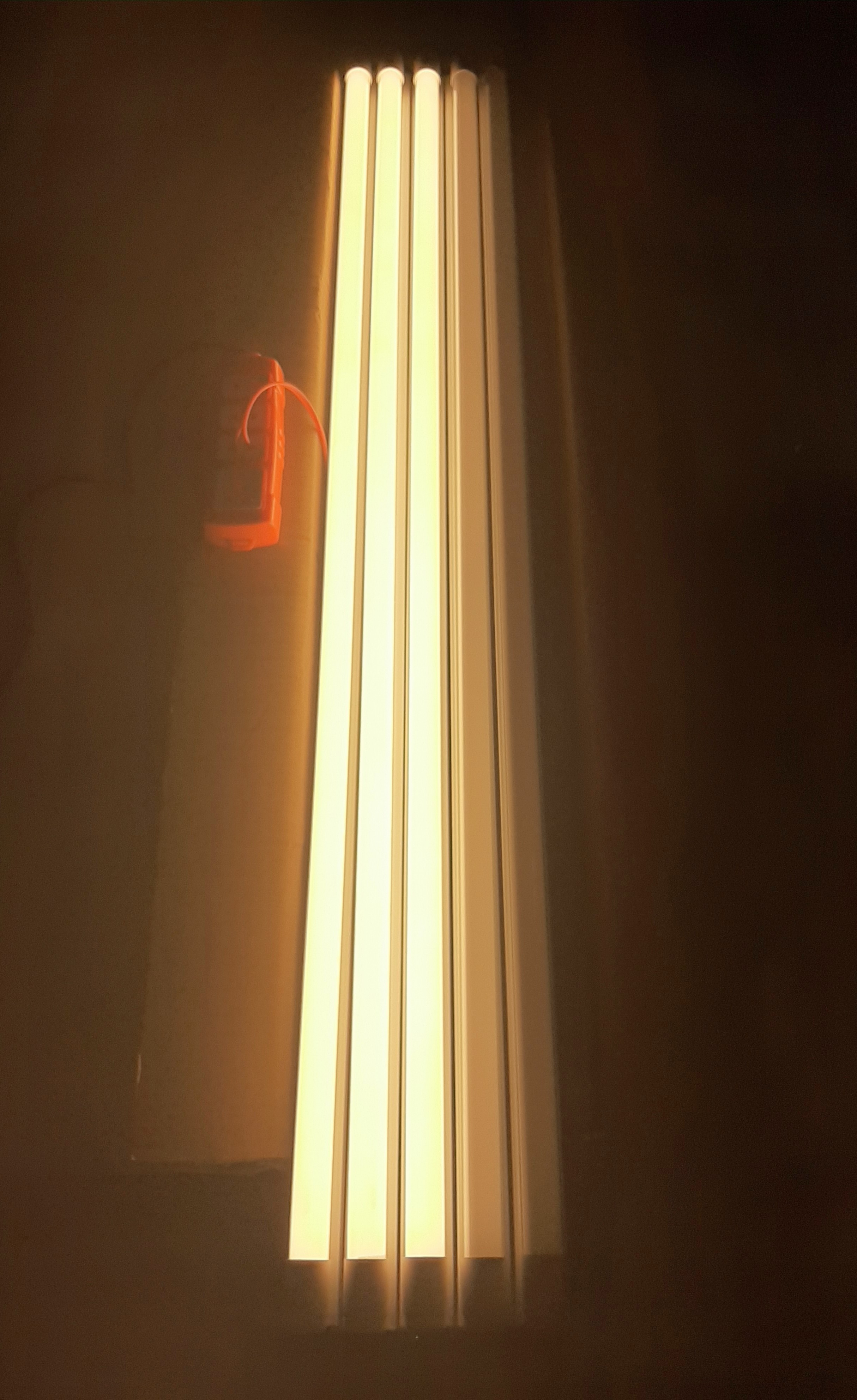 5 bộ đèn led tuýp 1m2 ánh sáng vàng 3000k 22w cao cấp.