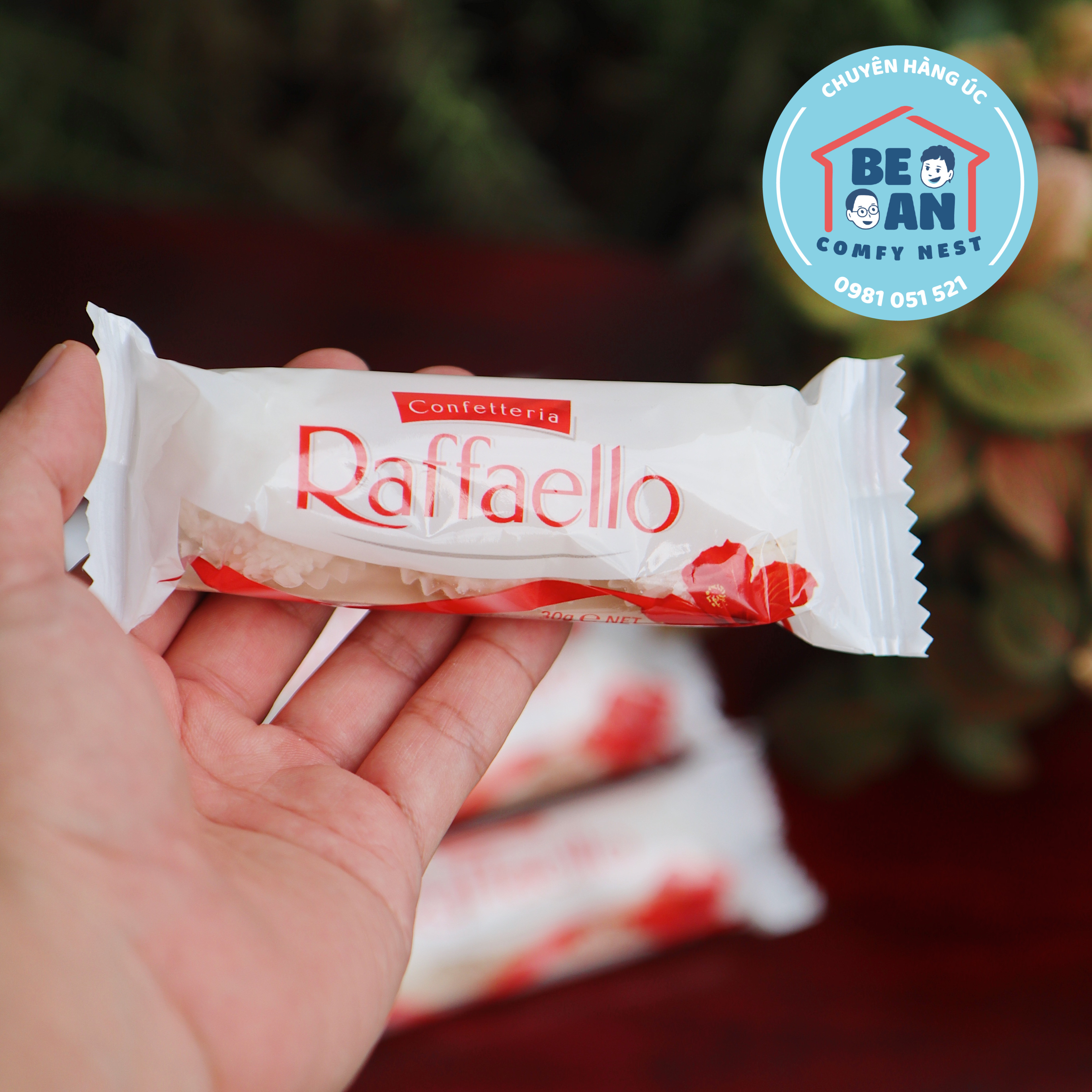 Kẹo socola trắng bọc dừa Raffaello (túi lẻ 3 viên) - Hàng nhập Úc