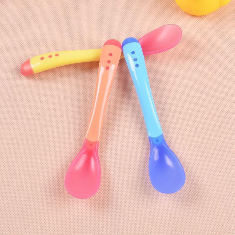 Thìa ăn dặm silicon báo nóng cho bé {Thìa báo nóng cho bé} {Thìa ăn dặm cho bé}