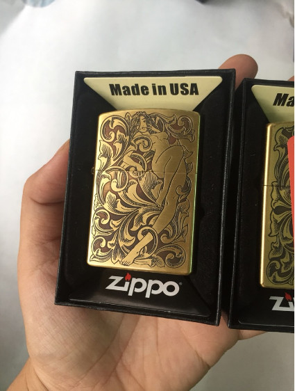 Bật Lửa Zippo khắc 5 MẶT HÌNH THIẾU NỮ - RUỘT VÀNG