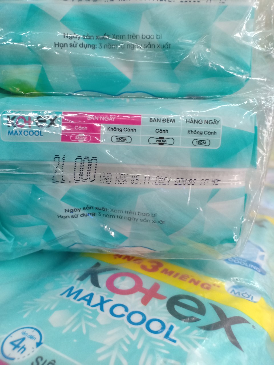Băng vệ sinh Kotex Max Cool Spa 28cm Cánh 14 miếng/gói dài hơn 1.2 lần